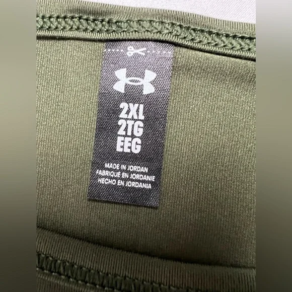 Under Armour Ruched Side Long Sleeve Top Size 2XL - Picture 4 of 10